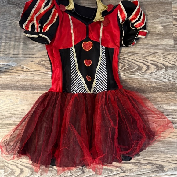 Wild Card Queen Costume - Picture 2 of 2